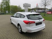 gebraucht Ford Focus Turn. 1.5 EcoBl. NAVI+LED+RFK+SHZ+PDC+ALU