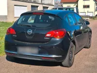 Usata Opel Astra Active 140 CV (102 kW) 2013 Nero Berlina