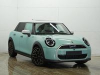 Gebraucht Mini Cooper S Favoured 204 PS (150 kW) 2024 Grün Kleinwagen