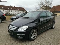 Gebraucht Mercedes B200 136 PS (100 kW) 2011 Schwarz Van / Kleinbus