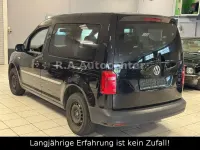 Gebraucht VW Caddy Trendline 75 PS (55 kW) 2019 Schwarz Van / Kleinbus