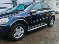 Gebraucht Mercedes ML320 224 PS (164 kW) 2008 Blau SUV