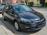 Używany Opel Astra Eco 165 KM (121 kW) 2012 Czarny Kombi