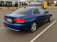 Gebraucht BMW 325 218 PS (160 kW) 2007 Blau Coupé
