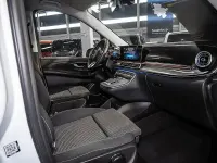 Gebraucht Mercedes V250 Style 190 PS (139 kW) 2025 Weiß Van / Kleinbus