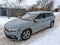 Gebraucht VW Passat 150 PS (110 kW) 2022 Grau Limousine