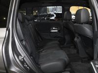 Gebraucht Mercedes GLB200 163 PS (119 kW) 2022 Grau SUV