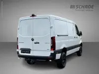 Używany Mercedes Sprinter 190 KM (139 kW) 2023 Biały Van
