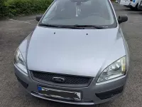 Gebraucht Ford Focus Trend 101 PS (74 kW) 2005 Silber Kombi