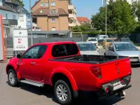 Gebraucht Mitsubishi L200 170 PS (125 kW) 2016 Rot Pickup