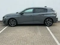 Neu Peugeot 308 Allure 145 PS (106 kW) 2025 Grau Limousine