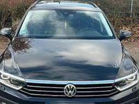 Gebraucht VW Passat 150 PS (110 kW) 2019 Schwarz Limousine