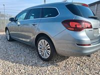 Gebraucht Opel Astra 140 PS (102 kW) 2011 Silber Kombi