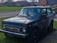 Gebraucht Lada niva 80 PS (58 kW) 2009 Grün SUV