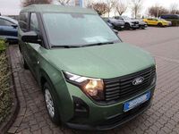 Neu Ford Tourneo Courier Trend 125 PS (91 kW) 2025 Grün Van / Kleinbus