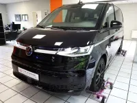Gebraucht VW T7 Style 150 PS (110 kW) 2024 Schwarz Van