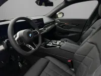 Neu BMW 540 M Sport 303 PS (222 kW) 2026 Grau Kombi