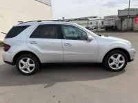 Second-hand Mercedes ML320 224 CP (164 kW) 2007 Argintiu SUV