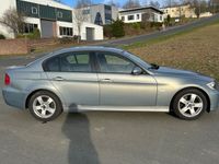 gebraucht BMW 320 i E90