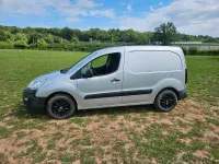 Gebraucht Citroën Berlingo 99 PS (72 kW) 2017 Silber Van / Kleinbus