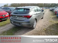 Gebraucht Opel Astra Selection 105 PS (77 kW) 2017 Grau Limousine