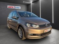 Gebraucht VW Touran 150 PS (110 kW) 2018 Gold Van / Kleinbus
