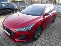 Gebraucht Ford Focus ST-Line X 155 PS (114 kW) 2024 Fantastic red Kombi