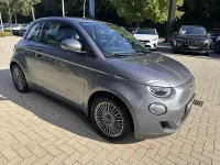 Gebraucht Fiat 500e Action 69 kW (95 PS) 2021 Grau Kleinwagen