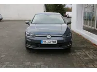 Gebraucht VW Golf VIII Style 150 PS (110 kW) 2022 Delfingrau metallic Limousine