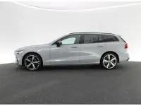 Używany Volvo V60 Plus 197 KM (144 kW) 2024 Szary Kombi