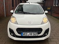 Gebraucht Peugeot 107 Active 68 PS (50 kW) 2013 Weiß Kleinwagen