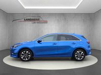 Neu Kia Ceed Gold 140 PS (102 kW) 2026 Blau Kleinwagen