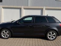 Gebraucht Audi A3 Ambiente 140 PS (102 kW) 2011 Schwarz Kleinwagen