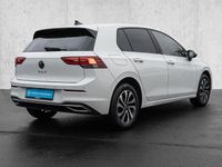 Gebraucht VW Golf VIII Active 116 PS (85 kW) 2022 Pure white Limousine