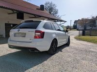 Gebraucht Skoda Octavia vRS 220 PS (161 kW) 2016 Weiß Kleinwagen