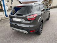Gebraucht Ford Kuga Cool & Connect 150 PS (110 kW) 2019 Grau SUV