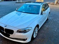 Gebraucht BMW 520 184 PS (135 kW) 2011 Weiß Kombi