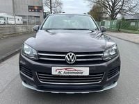 Gebraucht VW Touareg 239 PS (175 kW) 2011 Grau SUV