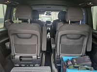 Gebraucht Mercedes V220 163 PS (119 kW) 2017 Blau Van / Kleinbus