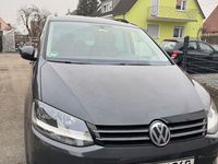 Gebraucht VW Sharan Comfortline 150 PS (110 kW) 2018 Grau Van / Kleinbus
