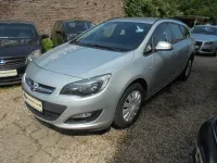 Gebraucht Opel Astra Edition 110 PS (80 kW) 2015 Argon silber/ice silver (m2) Kombi
