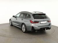 Gebraucht BMW 320 M Sport 184 PS (135 kW) 2025 Skyscrapergreymet. Kombi
