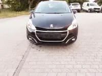 Gebraucht Peugeot 208 Active 82 PS (60 kW) 2017 Schwarz Kleinwagen
