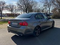 Gebraucht BMW 320 Shadowline 177 PS (130 kW) 2009 Silber Limousine