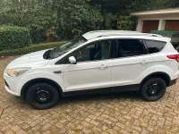 Gebraucht Ford Kuga Individual 140 PS (102 kW) 2013 Weiß SUV