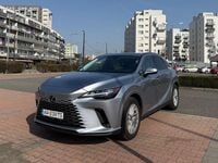 Gebraucht Lexus RX350h 250 PS (183 kW) 2024 Silber SUV