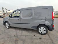 Usado Renault Kangoo 44 kW (60 HP) 2018 Cinzento Sedan