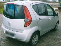 Gebraucht Opel Agila 86 PS (63 kW) 2009 Silber Kleinwagen