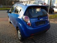 Gebraucht Chevrolet Spark 82 PS (60 kW) 2010 Blau Kleinwagen