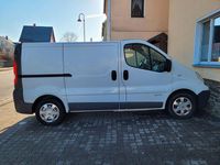 Gebraucht Renault Trafic 114 PS (83 kW) 2012 Weiß Van / Kleinbus